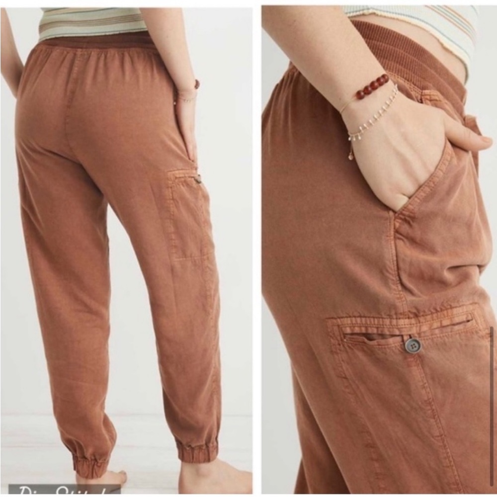 Aerie Utility/Cargo Jogger Essential Pants Size M